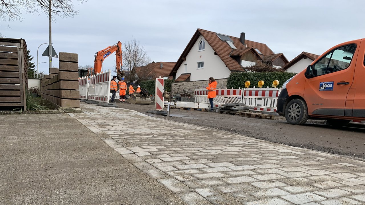 Bauarbeiter auf einer Straße