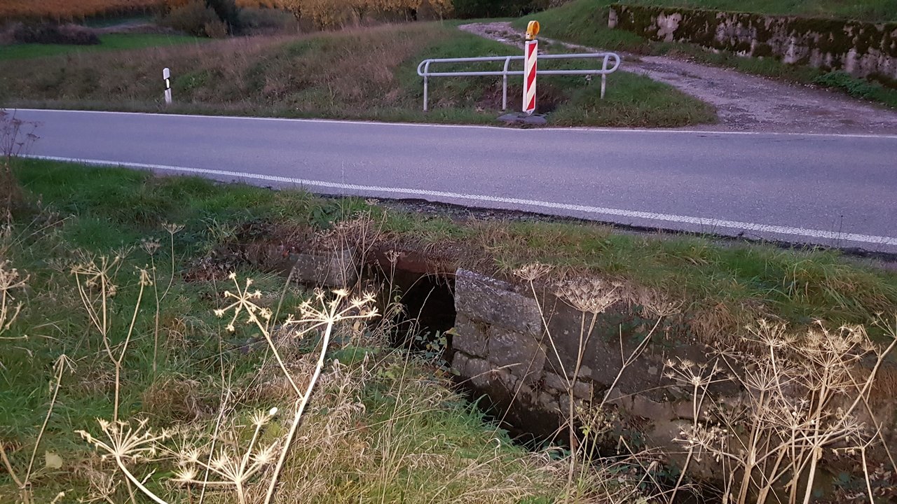 Blick auf die Landesstraße