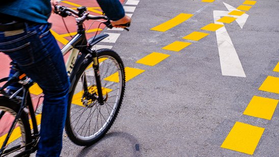 Radfahrer auf der Straße