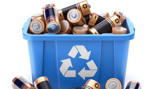 Batterien in einem Kreislaufbehälter