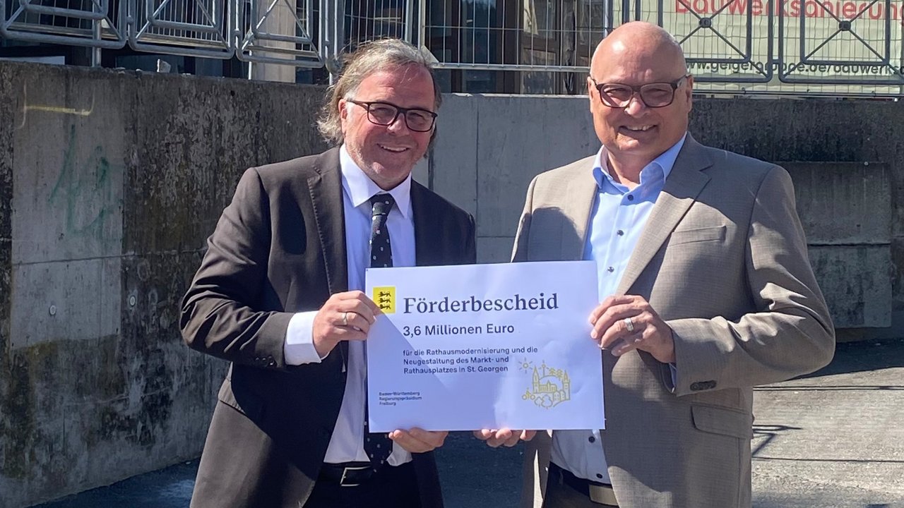 Übergabe des Förderbescheids zur Städtenauförderung in St. Georgen