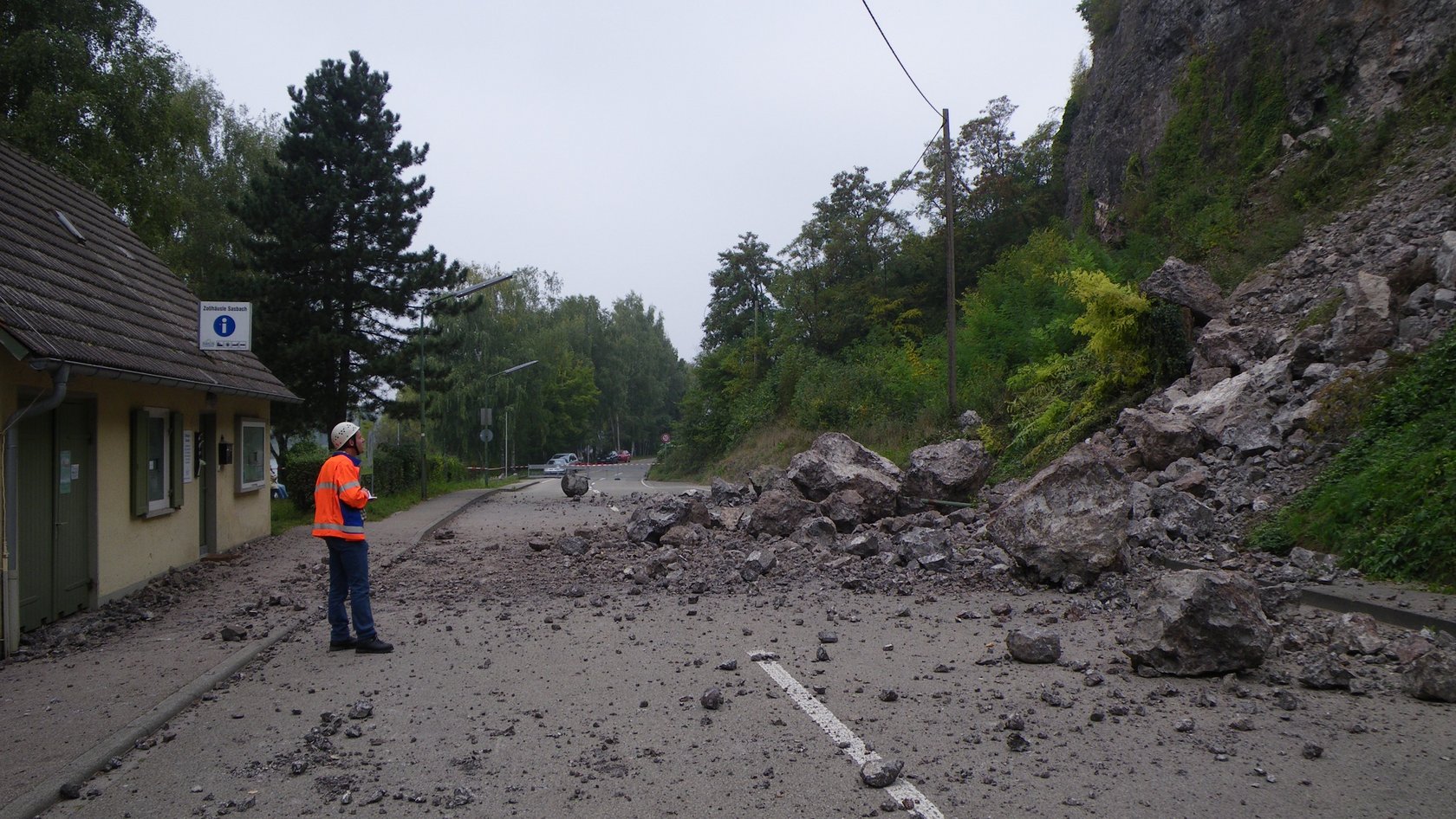Das Bild zeigt einen Felssturz bei Sasbach