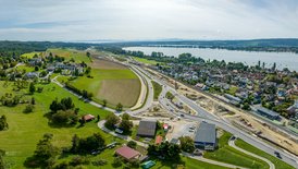 Bereits sichtbar: Die gerade Routenführung über das Betriebsgebäude hinweg