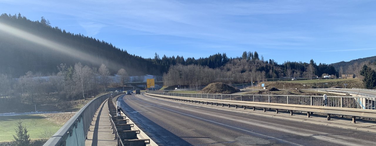 Brückensanierung L 172 Neustadt Brückenabschnitt über das Gutachtal bei Neustadt