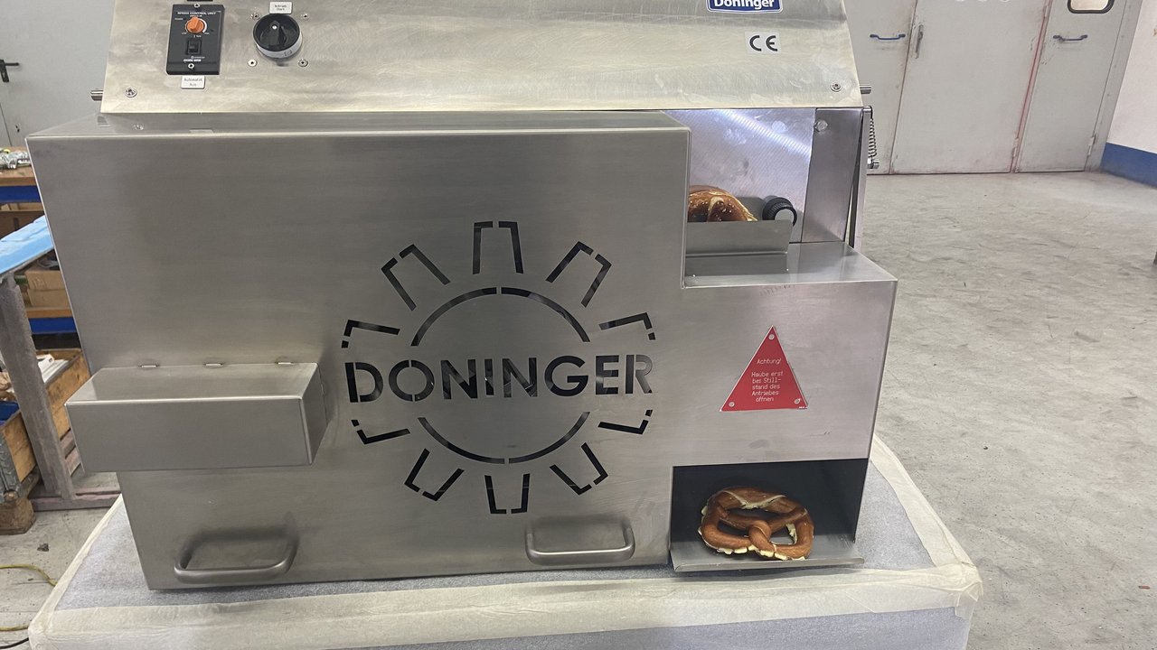 Butterbrezel-Maschine Doninger