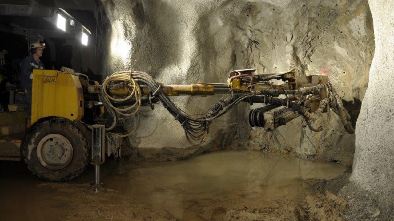 Bohrung in einem Tunnel