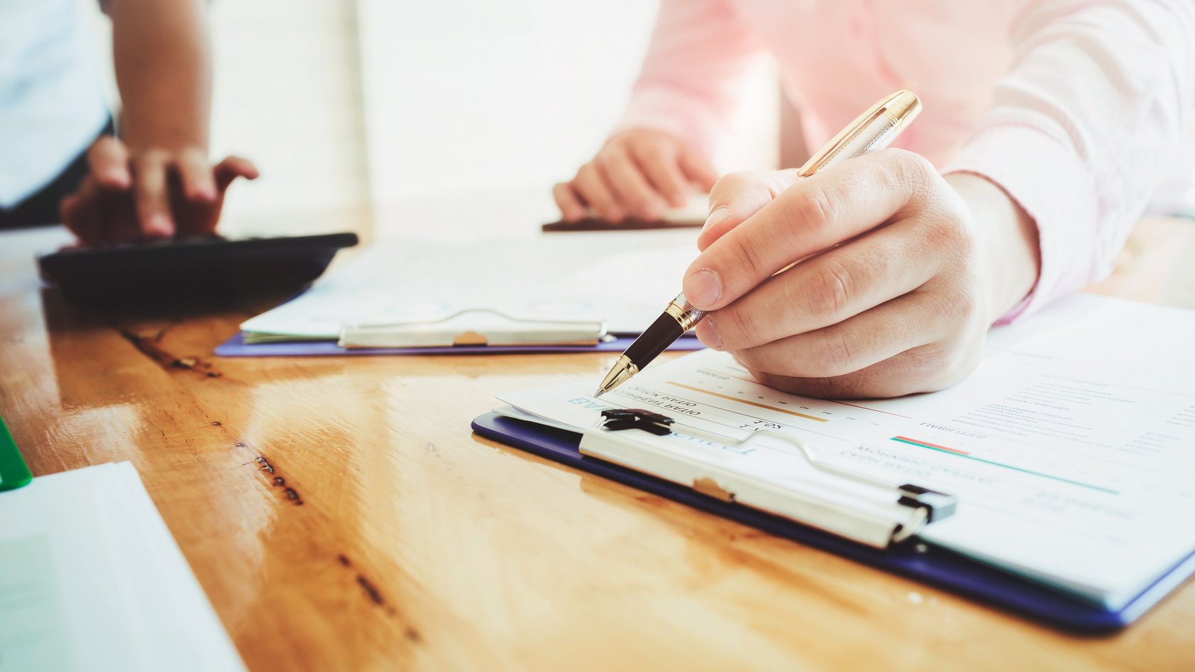 Antragsformular wird ausgefüllt