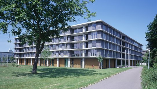 Zeigt das Dienstgebäude in der Bissierstraße 7