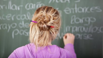 Lehrerin an der Tafel