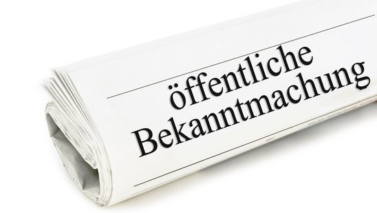 Zeitung mit dem Titel "Öffentliche Bekanntmachung"