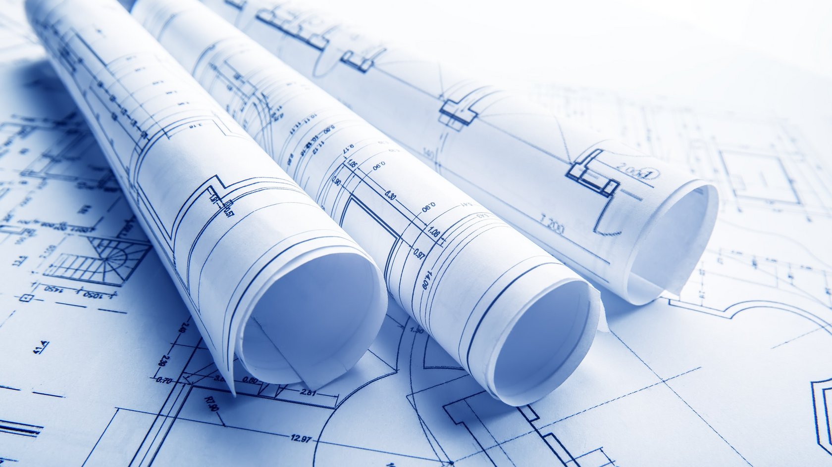 Pläne auf einem Tisch 