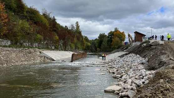 Bau des neuen Landespegels mit Einschnürungsbauwerk am 07.10.25