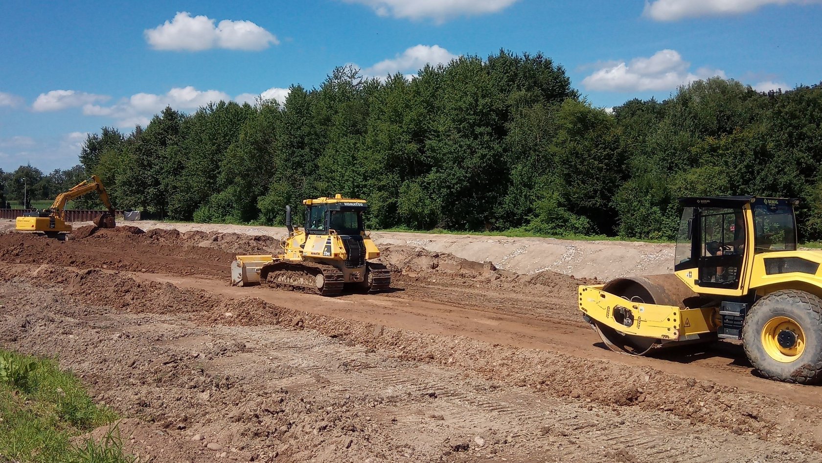 Herstellung des neuen Acherdamms